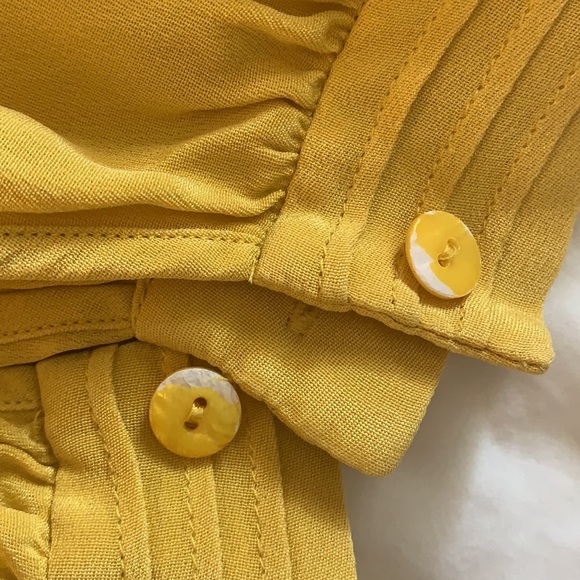 CLASSIQUES ENTIER size 0 yellow 100% silk dress in very good condition - Picture 7 of 9